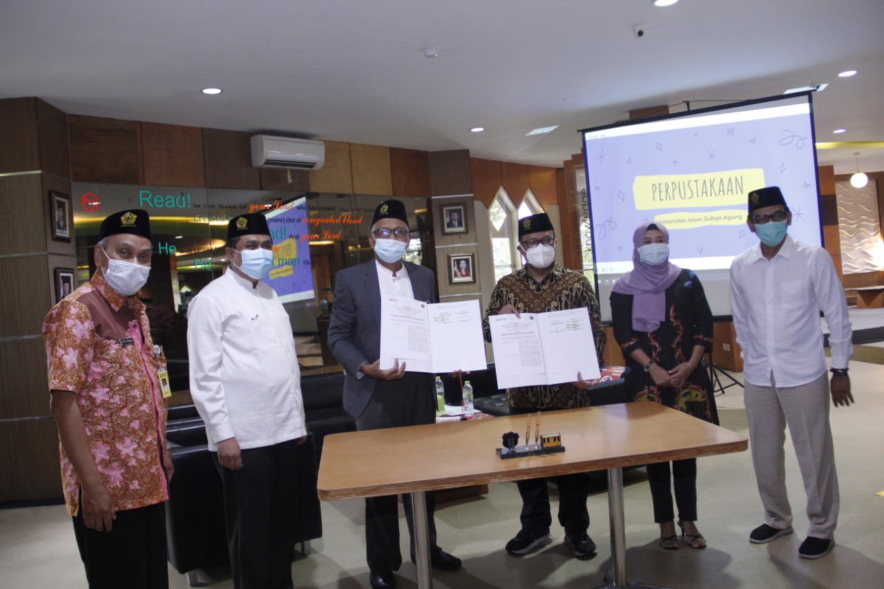 Gencarkan Literasi Kepemiluan, Bawaslu Jateng Resmikan Pojok Bawaslu di UNISSULA