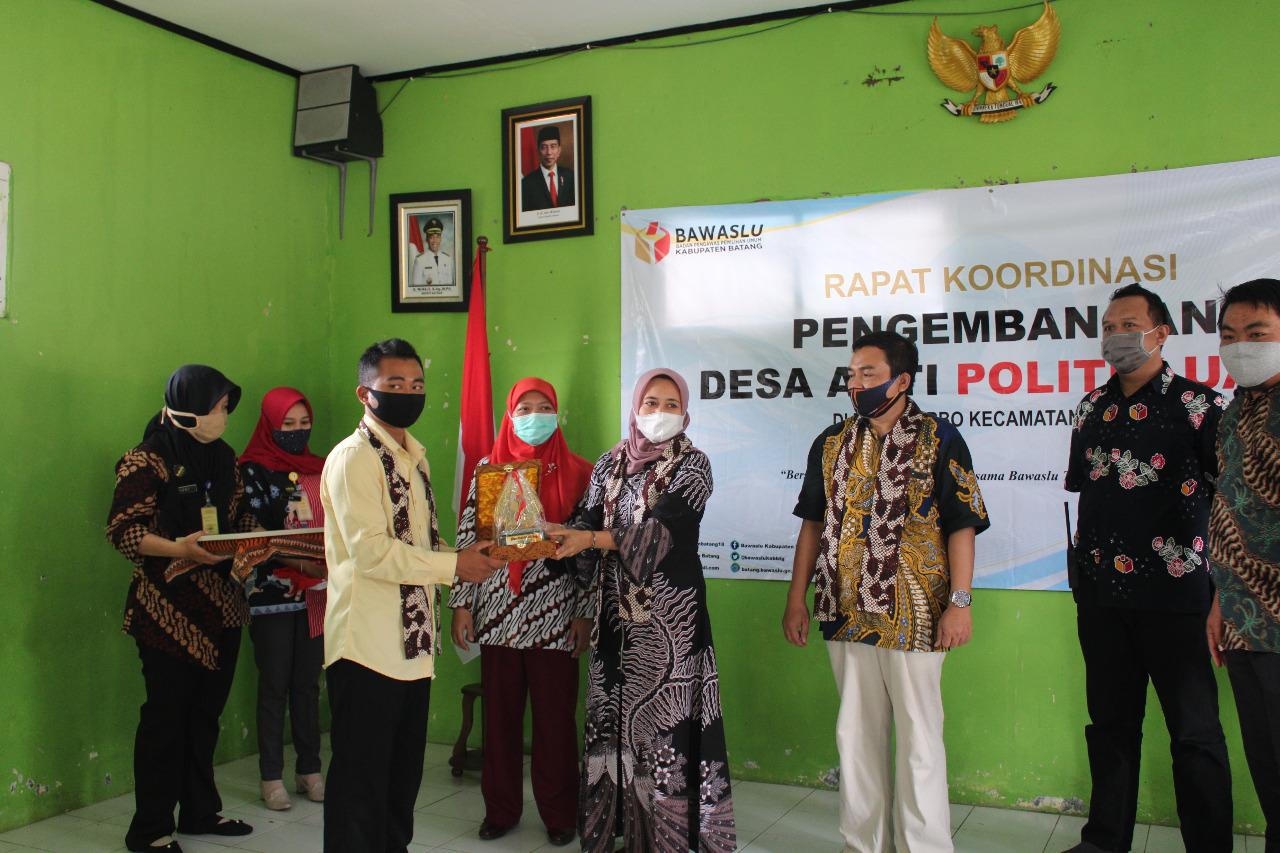 Launching Desa Anti Politik Uang di Purbo