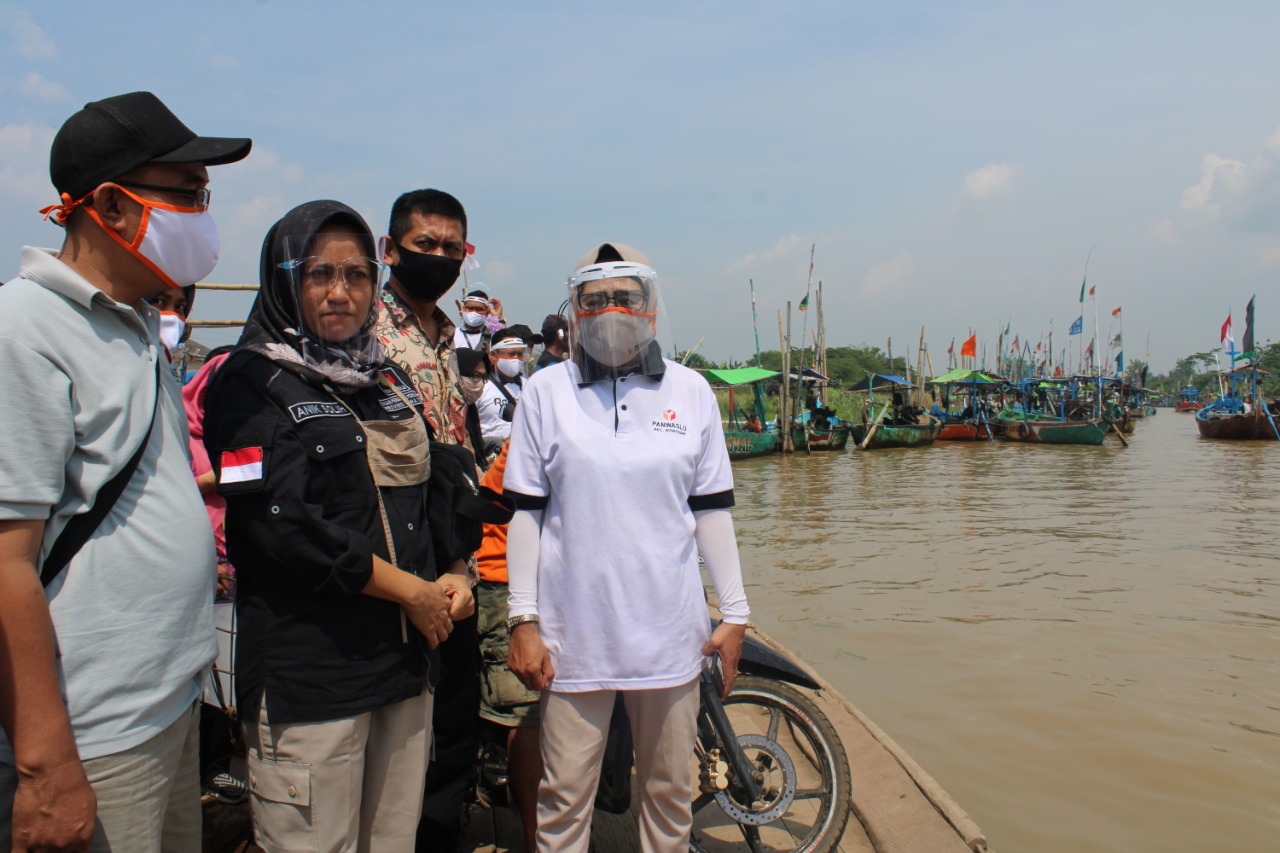 Sebrangi Hilir Sungai, Bawaslu Jateng Pastikan Coklit di Kampung Nelayan Sesuai Prosedur