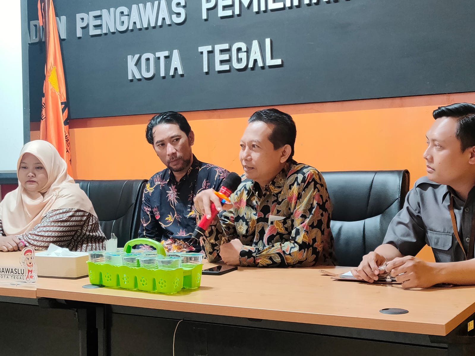 Incar peringkat informatif se-Jawa Tengah, Bawaslu Jateng lakukan konsolidasi dengan Bawaslu 35 Bawaslu Kabupaten/Kota