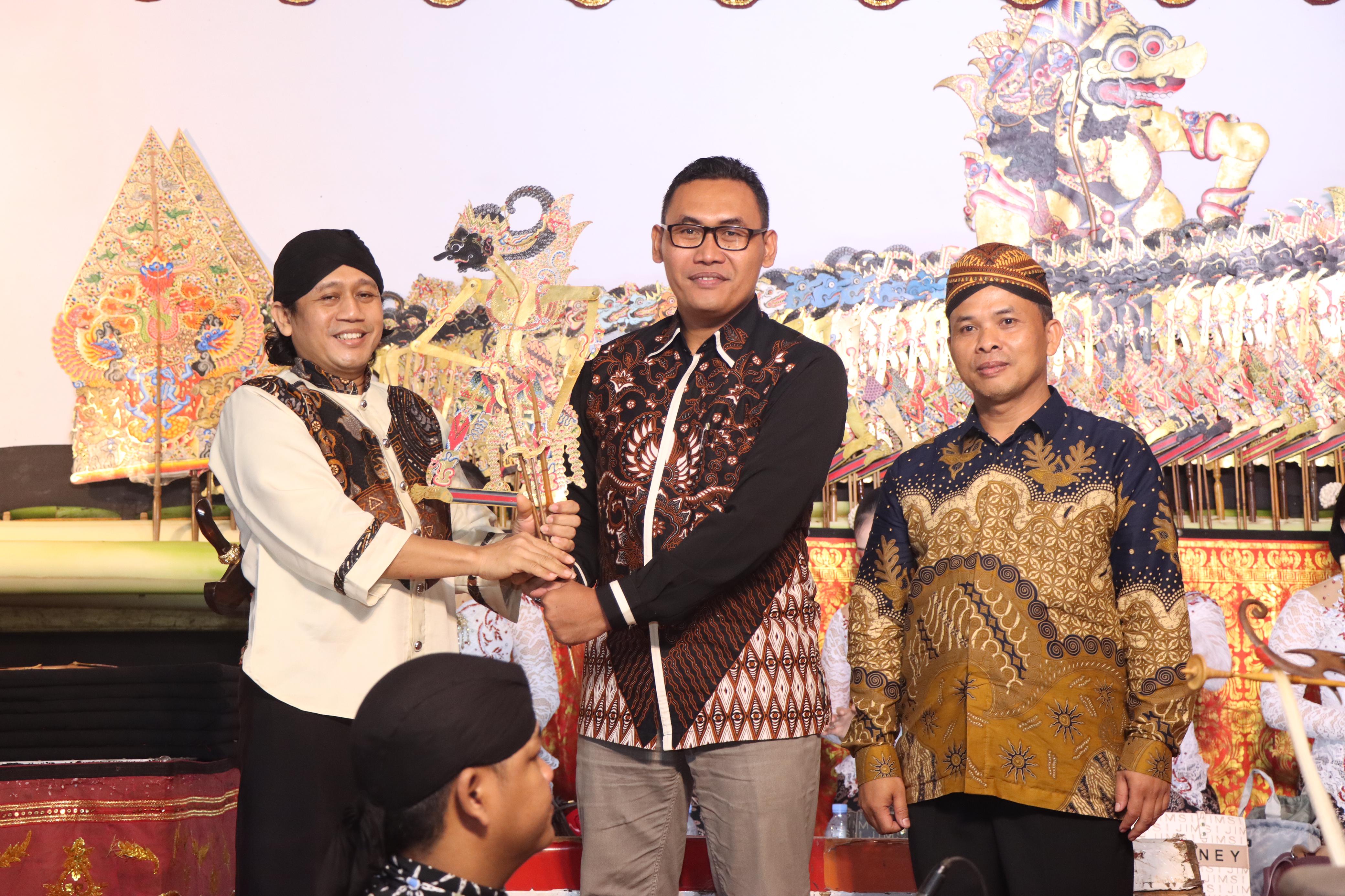 Perdana Expo Sesarengan Ngawasi, Gelar Wayang Kulit
