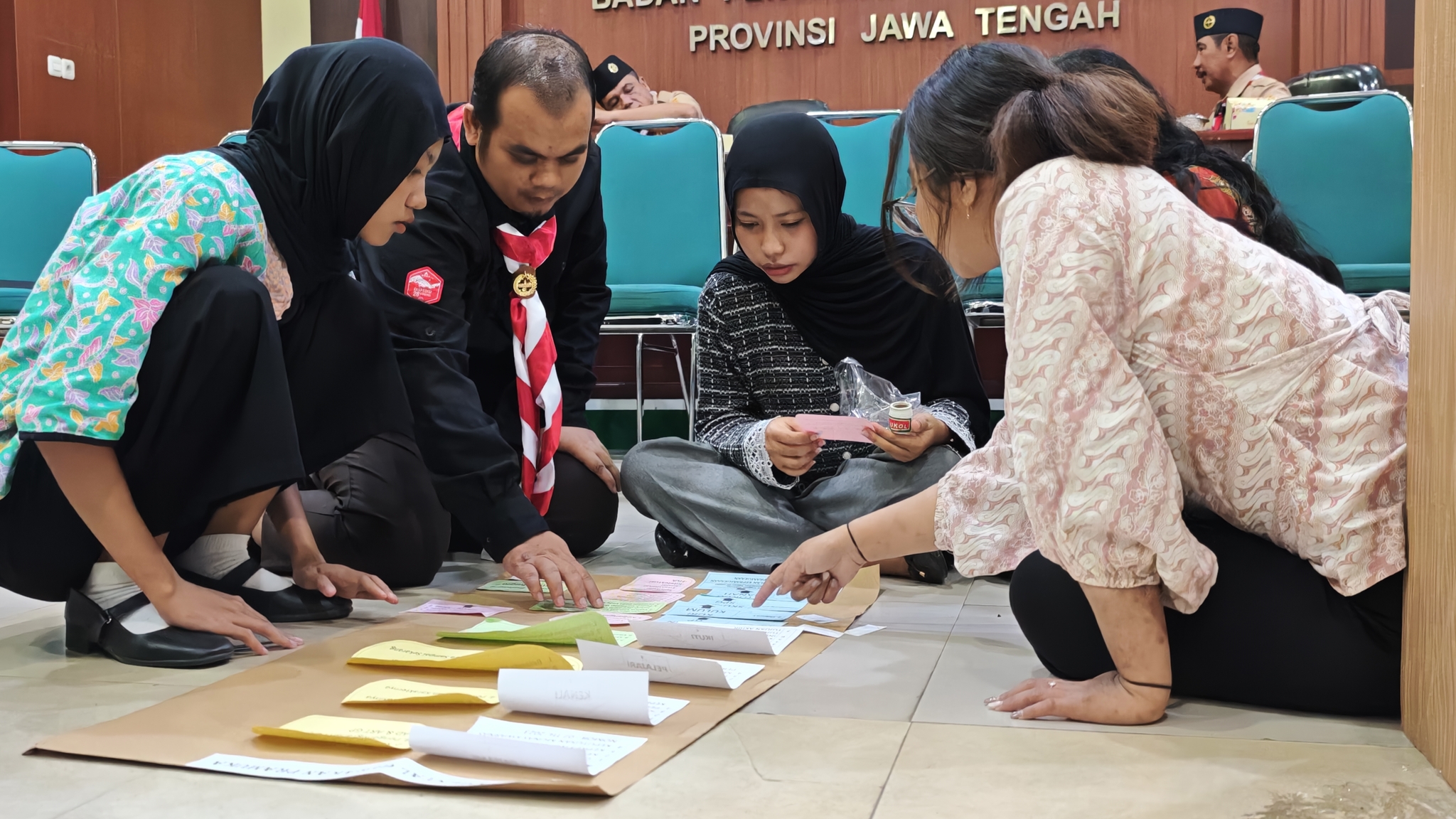 Saat melakukan aktifitas kekompakan