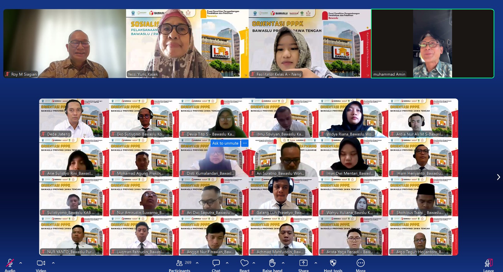 Kepala Pusat Penelitian dan Pengembangan (Puslitbang) Bawaslu RI, Roy M. Siagian, Kepala Sekretariat Bawaslu Provinsi Jawa Tengah, Yessy Yunius, serta Ketua Bawaslu Jawa Tengah, Muhammad Amin, Membuka kegiatan Orientasi Pegawai Pemerintah dengan Perjanjian Kerja (PPPK) Bawaslu se-Jawa Tengah secara daring melalui Zoom Meeting