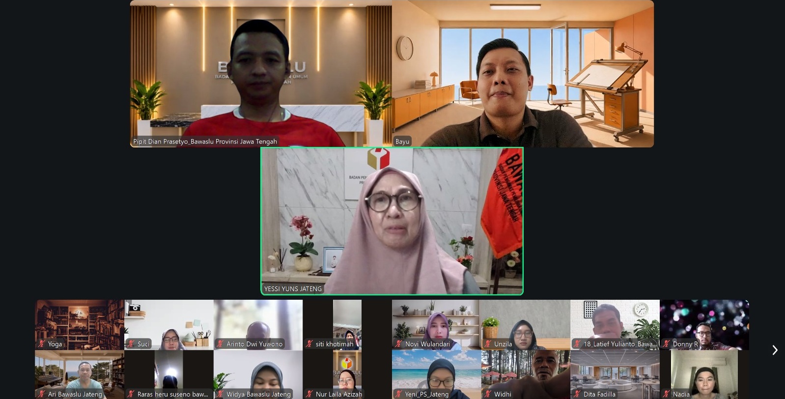 SAJADAH (Selasa Jumat, Diskusi Asik dan Hangat) Volume 6 digelar Bawaslu Provinsi Jawa Tengah secara daring diikuti Kepala Sekretariat Bawaslu Provinsi Jawa Tengah Yessi Yunius, Kepala Bagian Hukum, Humas dan Datin Bayu Indra Permana, serta jajaran ASN di lingkungan Bawaslu Provinsi Jawa Tengah