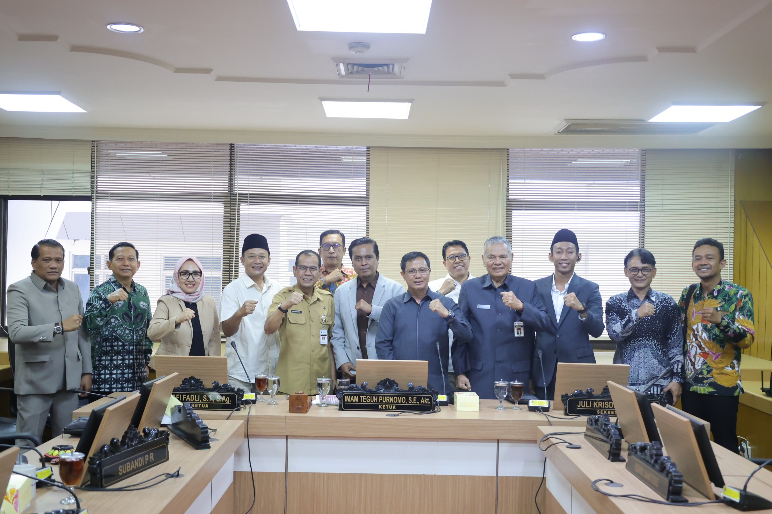 Bawaslu Provinsi Jawa Tengah mengikuti rapat pembahasan Peraturan Daerah (Perda) Dana Cadangan Pemilihan Gubernur dan Wakil Gubernur Jawa Tengah 2029 bersama Komisi A DPRD Jawa Tengah