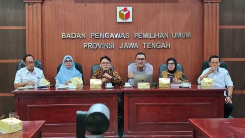 Badan Pengawas Pemilihan Umum (Bawaslu) Provinsi Jawa Tengah melakukan evaluasi pelaksanaan Pendidikan Pengawas Partisipatif (P2P) Tahun 2026 di Media Center Bawaslu Provinsi Jawa Tengah