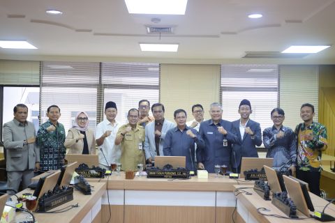 Bawaslu Provinsi Jawa Tengah mengikuti rapat pembahasan Peraturan Daerah (Perda) Dana Cadangan Pemilihan Gubernur dan Wakil Gubernur Jawa Tengah 2029 bersama Komisi A DPRD Jawa Tengah
