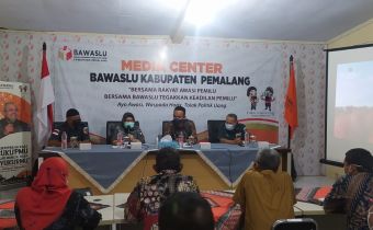 Bawaslu Jateng Gelar Rakorwil PPID di Pemalang