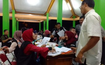 Catatan yang Tertinggal: Pantarlih Coklit Sambil Narik Ojek Online