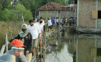 Pengawasan Coklit di Desa yang Terkena Rob