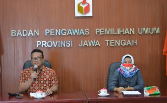 Bawaslu Jawa Tengah dan UIN Walisongo selenggarakan Webinar â€œDinamika dan Penguatan Partisipasi Politik Lokalâ€