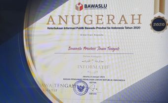 Bawaslu Jateng Raih Predikat Informatif dari Bawaslu RI