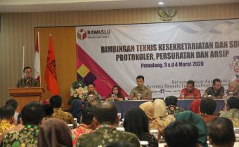 Tingkatkan Pelayanan Publik, Bawaslu Jateng Pelatihan Protokoler, Persuratan dan Arsip