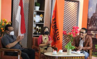 Webinar Pojok Pengawasan Refleksi Capain Perempuan & Harapan Dalam Pemilu 2024