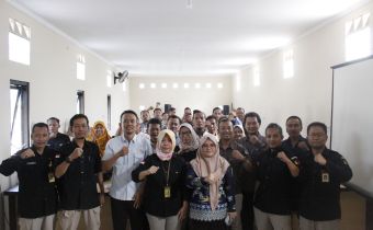 Kunjungi Bawaslu Sukoharjo, Loly: Catat Seluruh Hasil Pengawasan