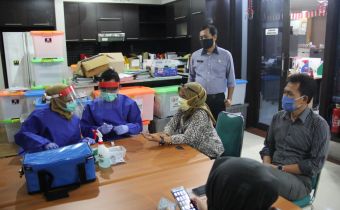 Cegah Covid19 Bawaslu Jateng Lakukan Rapid Test