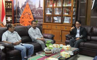 Suara Merdeka Audiensi di Bawaslu Jawa Tengah