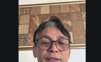 Ketua Bawaslu Jawa Tengah Muhammad Amin, memberi arahan sekaligus membuka kelas penyelesaian sengketa kepada mahasiswa magang di bawaslu jawa tengah melalui daring