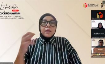 Anggota Bawaslu Jawa Tengah Diana Ariyanti, menjadi keynote speech dalam literasi pojok pengawasan volume 17 yang diselenggarakan secara daring.