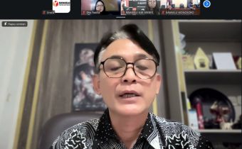 Ketua Bawaslu Provinsi Jawa Tengah, Muhammad Amin membuka kegiatan Sosialisasi Keputusan Bawaslu Nomor 3 Tahun 2026 tentang Petunjuk Teknis Pendampingan Proses Hukum Dugaan Tindak Pidana Korupsi sekaligus mitigasi risiko hukum dalam pengelolaan anggaran yang dilaksanakan melalui zoom