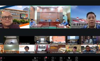 Rapat Koordinasi Pelaksanaan Pengawasan Secara Berjenjang dengan tema Sosialisasi Persiapan Penyusunan Indeks Kerawanan Pemilu (IKP) yang dilaksanakan secara daring melalui Zoom Meeting