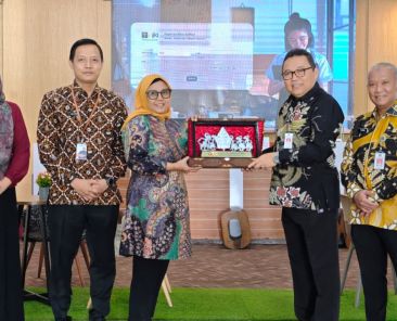 WhatsApp Image 2025-10-16 at 09.41.13